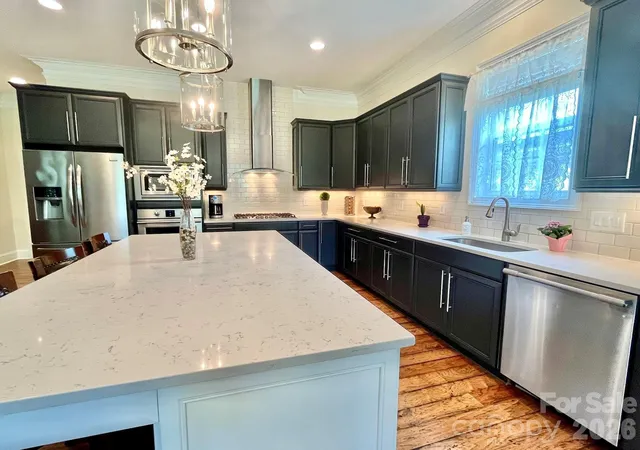 5th image of 1025 N Sharon Amity Rd, Charlotte, NC 28211 | MLS# 4411126