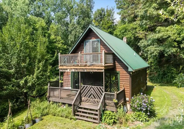 4th image of 149 Charlie Mac Dr, Burnsville, NC 28714 | MLS# 4411134