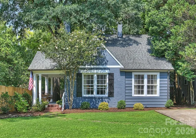Photo 1 of Single family home for sale at 1621 Morningside Dr, Charlotte, NC 28205 | MLS# 4411145 | Listing updated on 2026-09-14