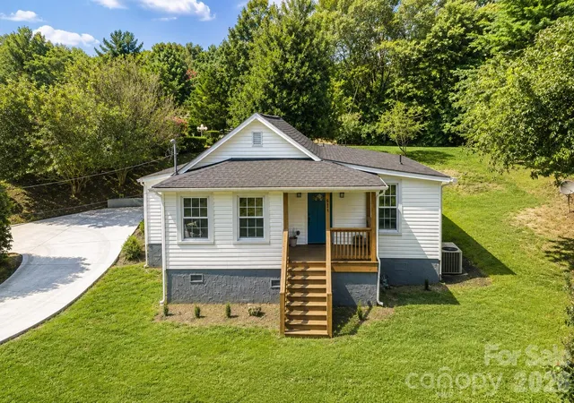 1st image of 811 Markham Rd, Tryon, NC 28782 | MLS# 4411148