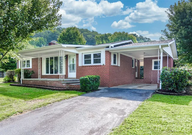 1st image of 32 Kathy Dr, Waynesville, NC 28786 | MLS# 4411160