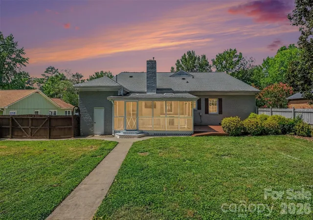 3rd image of 5734 Faulconbridge Rd, Charlotte, NC 28227 | MLS# 4411161