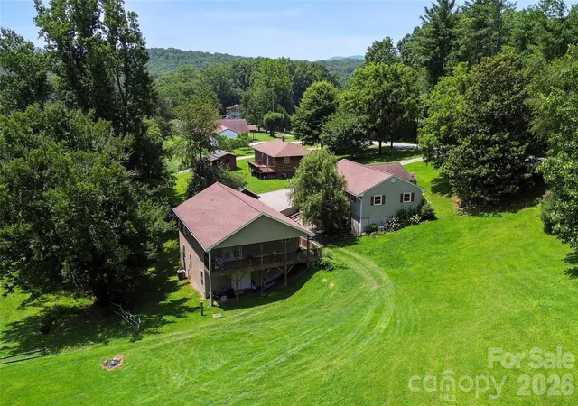 Photo 1 of Single family home for sale at 611 Pole Creasman Rd, Asheville, NC 28806 | MLS# 4411168 | Listing updated on 2026-09-28