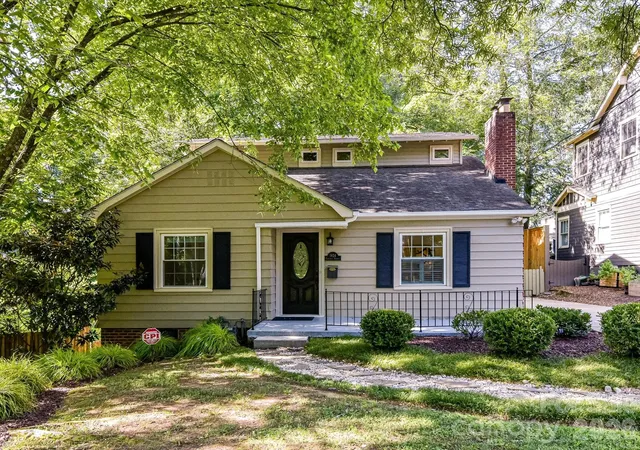 1st image of 1824 Chestnut Ave, Charlotte, NC 28205 | MLS# 4411171