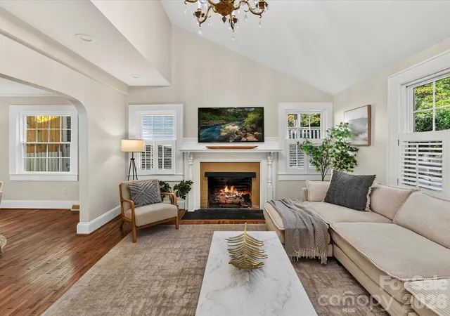 4th image of 1824 Chestnut Ave, Charlotte, NC 28205 | MLS# 4411171