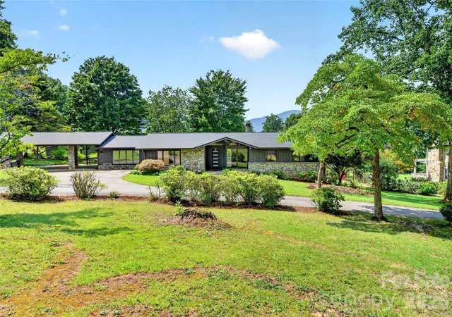 5th image of 208 Dogwood Ln, Black Mountain, NC 28711 | MLS# 4411178