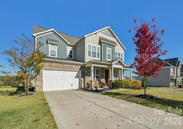 Photo 2 of Single family home for sale at 483 Hunton Forest Dr, Concord, NC 28027 | MLS# 4411183 | Listing updated on 2026-09-19