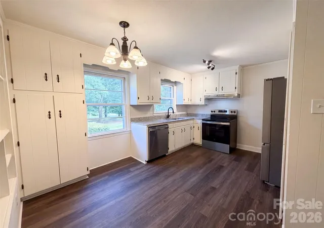 2nd image of 1077 Allendale Cir, Rock Hill, SC 29732 | MLS# 4411185