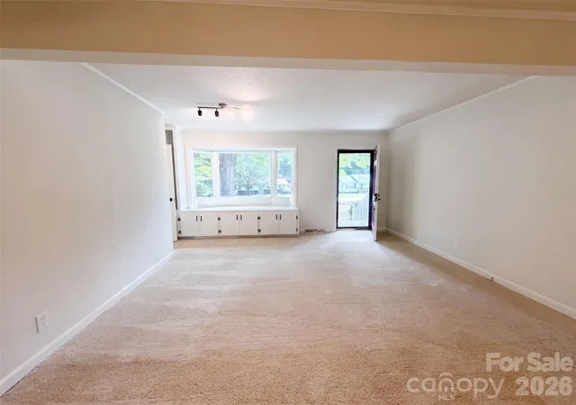 3rd image of 1077 Allendale Cir, Rock Hill, SC 29732 | MLS# 4411185