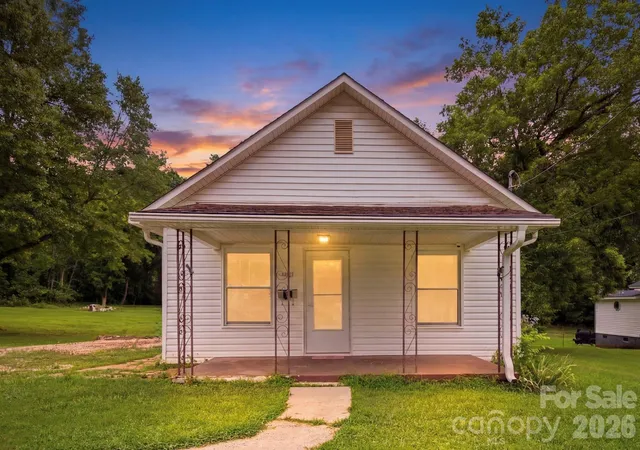 Photo 2 of Single family home for sale at 403 Faulkner St, Clover, SC 29710 | MLS# 4411188 | Listing updated on 2026-10-02