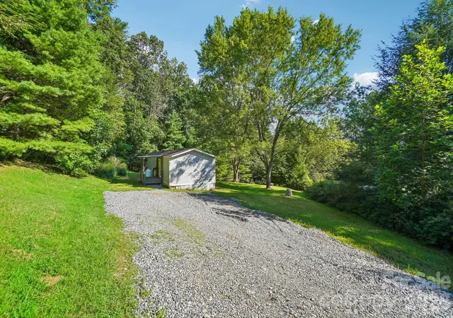 Photo 5 of Single family home for sale at 605 Turkey Crk Ter, Leicester, NC 28748 | MLS# 4411218 | Listing updated on 2026-08-06
