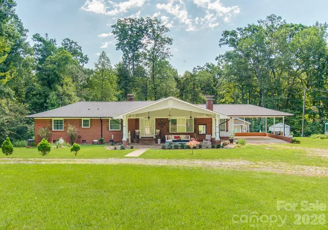 Photo 2 of Single family home for sale at 7124 Ridge Ln Rd, Charlotte, NC 28262 | MLS# 4411281 | Listing updated on 2026-09-14