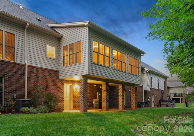 3rd image of 823 Iris Ln, Newton, NC 28658 | MLS# 4411296