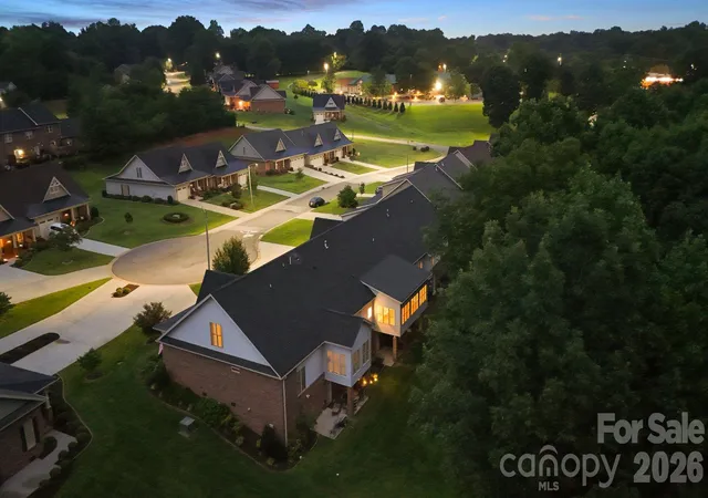 41st image of 823 Iris Ln, Newton, NC 28658 | MLS# 4411296