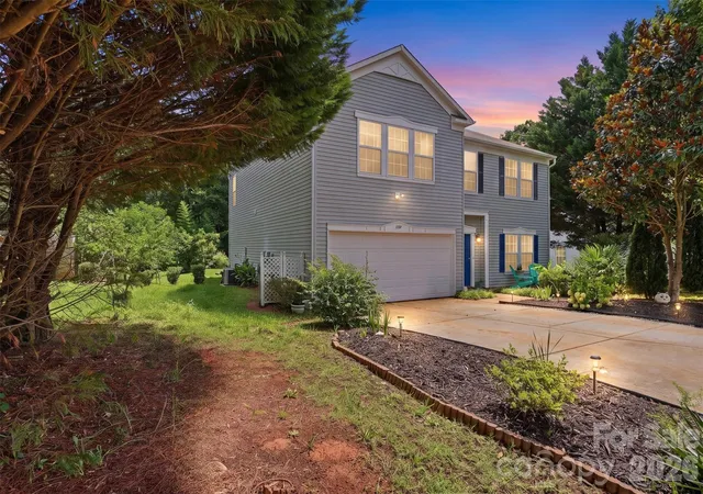 Photo 1 of Single family home for sale at 1957 Leesburg Dr, Clover, SC 29710 | MLS# 4411306 | Listing updated on 2026-08-29