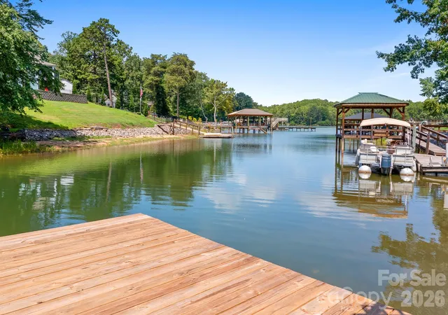 2nd image of 7224 Right Angle St, Sherrills Ford, NC 28673 | MLS# 4411312