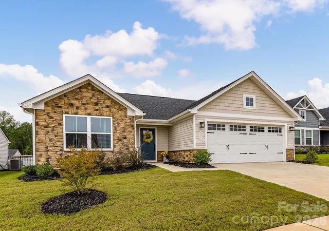 Photo 3 of Single family home for sale at 557 Nesbe St, Lancaster, SC 29720 | MLS# 4411330 | Listing updated on 2026-09-23