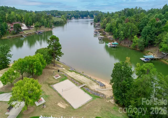 48th image of 7336 Cascading Pines Dr, Fort Mill, SC 29708 | MLS# 4411335