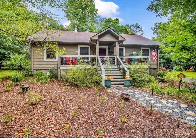 3rd image of 412 Whitestone Cir, Union Mills, NC 28167 | MLS# 4411352