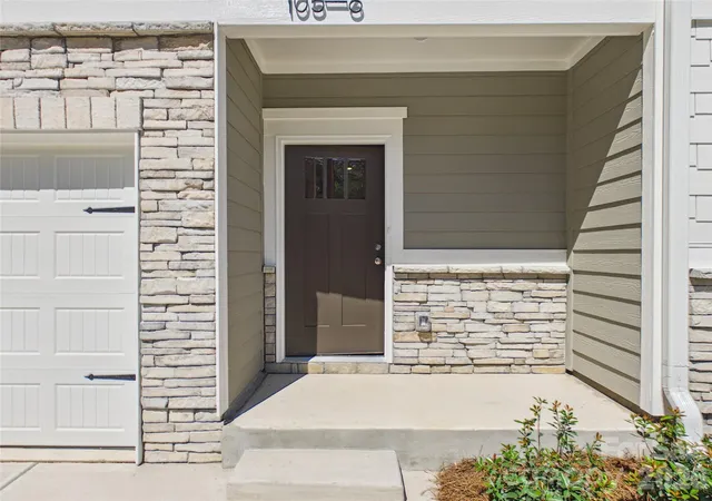 Photo 3 of Townhouse for sale at 105 Dilling St N #06, Kings Mountain, NC 28086 | MLS# 4411364 | Listing updated on 2026-10-03
