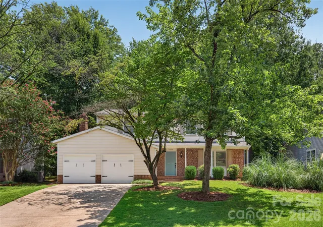 Photo 2 of Single family home for sale at 9524 Robert Burns Ct, Charlotte, NC 28213 | MLS# 4411368 | Listing updated on 2026-08-08