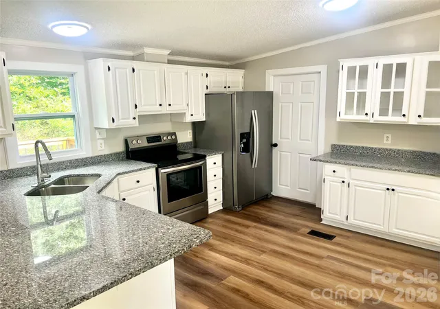 Photo 3 of Single family home for sale at 10380 Turnplow Dr #8, Davidson, NC 28036 | MLS# 4411390 | Listing updated on 2026-09-02