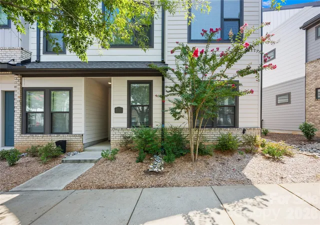 Photo 3 of Townhouse for sale at 5919 Ardrey Kell Rd, Charlotte, NC 28277 | MLS# 4411424 | Listing updated on 2026-09-18