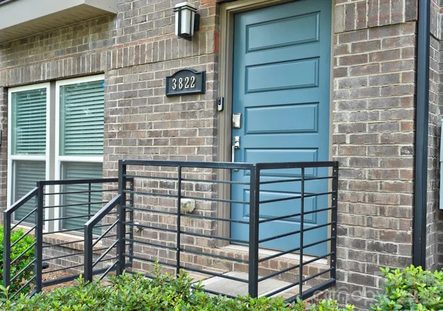 Photo 3 of Townhouse for sale at 3822 Sky Hvn Dr, Charlotte, NC 28209 | MLS# 4411443 | Listing updated on 2026-09-05