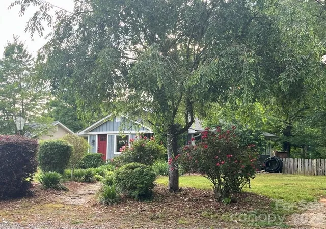 3rd image of 325 Ewbank Rd, Etowah, NC 28729 | MLS# 4411444