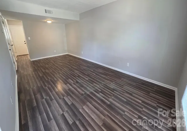 Listing Photo 3 - Condo for sale in building located at 7906 Oak Mdw Ct, Charlotte, NC 28210