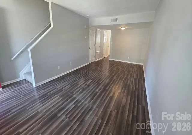 Listing Photo 4 - Condo for sale in building located at 7906 Oak Mdw Ct, Charlotte, NC 28210