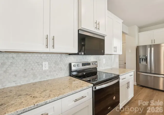 4th image of 2622 Celestial Dr, Newton, NC 28658 | MLS# 4411476