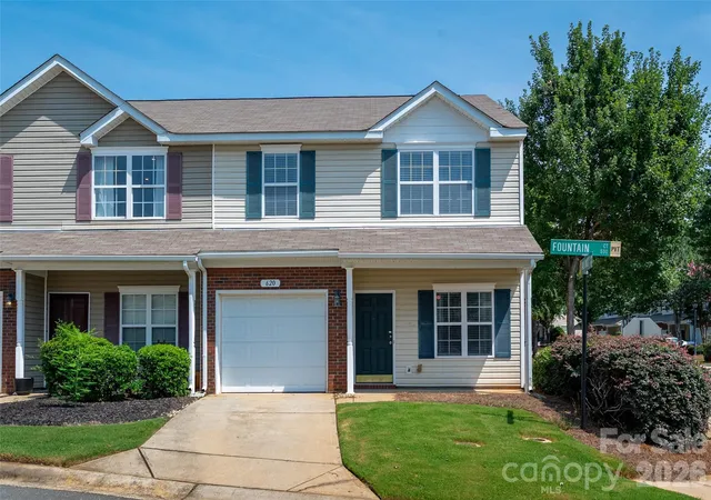 1st image of 620 Fountain Ct, Fort Mill, SC 29715 | MLS# 4411478