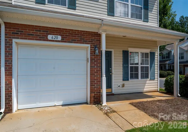 Photo 3 of Townhouse for sale at 620 Fountain Ct, Fort Mill, SC 29715 | MLS# 4411478 | Listing updated on 2026-09-05