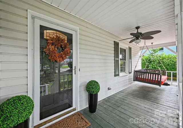 2nd image of 4242 Garvin Dr, Charlotte, NC 28269 | MLS# 4411479