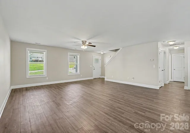 3rd image of 1548 Mayfair Dr, Conover, NC 28613 | MLS# 4411480