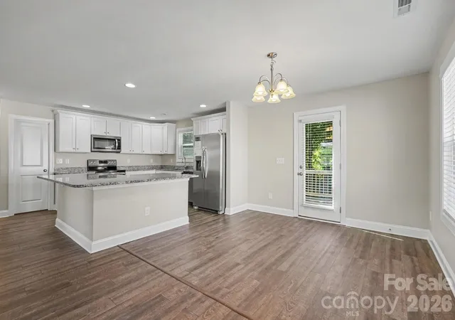 4th image of 1548 Mayfair Dr, Conover, NC 28613 | MLS# 4411480