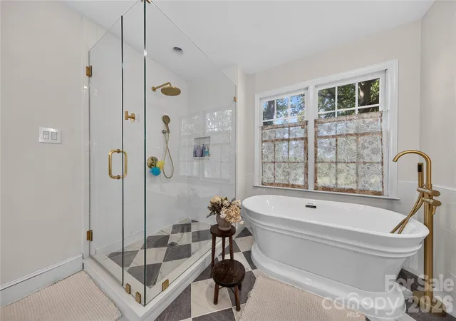 Photo 4 of Single family home for sale at 2721 Tara Dr, Monroe, NC 28112 | MLS# 4411487 | Listing updated on 2026-10-08