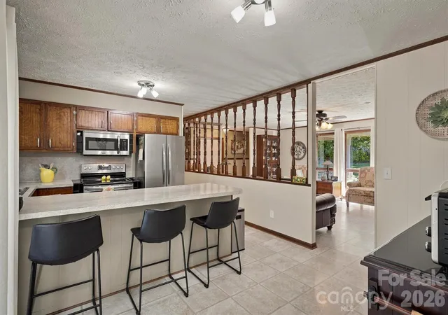 Photo 3 of Single family home for sale at 5158 Bob Farr Dr, Morganton, NC 28655 | MLS# 4411488 | Listing updated on 2026-09-30