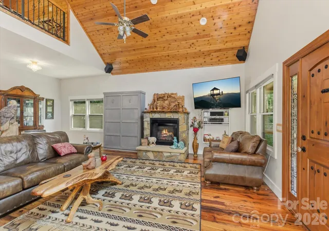 Photo 2 of Single family home for sale at 2533 Coopers Crk Rd, Bryson City, NC 28713 | MLS# 4411492 | Listing updated on 2026-09-03