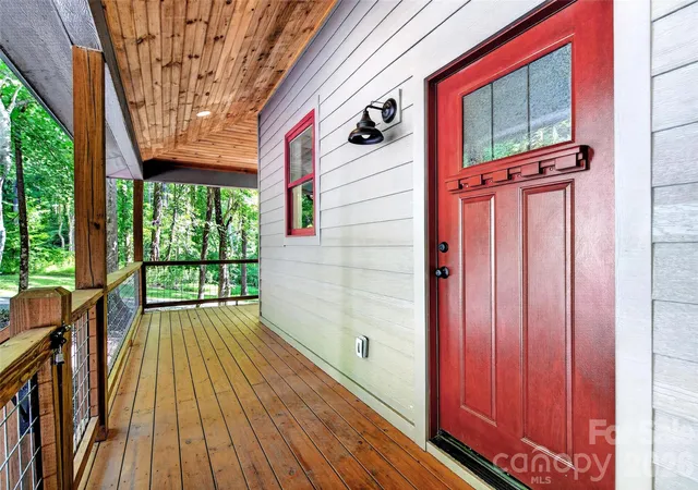 Photo 4 of Single family home for sale at 43 Clinchfield Gap Rd, Marion, NC 28752 | MLS# 4411515 | Listing updated on 2026-08-27