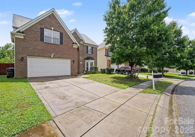 2nd image of 4106 Barclay Forest Dr, Charlotte, NC 28213 | MLS# 4411518