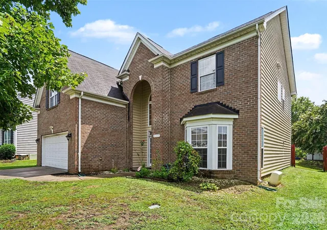 3rd image of 4106 Barclay Forest Dr, Charlotte, NC 28213 | MLS# 4411518