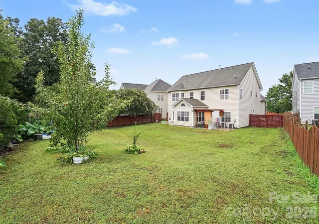 36th image of 4106 Barclay Forest Dr, Charlotte, NC 28213 | MLS# 4411518