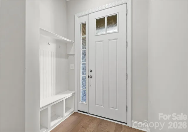 Photo 3 of Single family home for sale at 10702 Endhaven Village Dr, Charlotte, NC 28277 | MLS# 4411525 | Listing updated on 2026-10-08