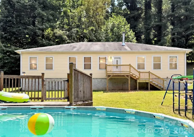Photo 3 of Single family home for sale at 169 Roadrunner Dr, Balsam, NC 28707 | MLS# 4411533 | Listing updated on 2026-08-24