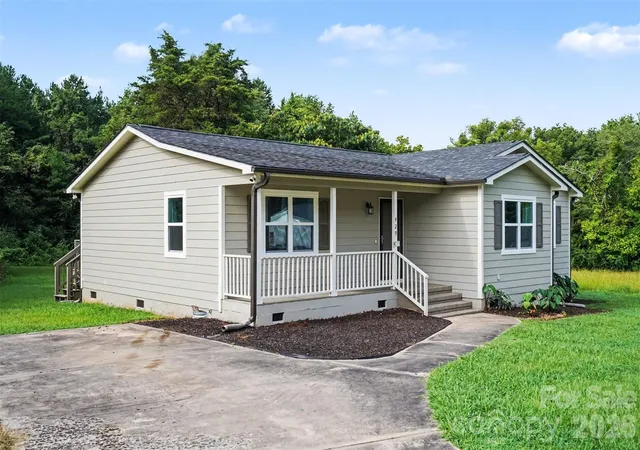 2nd image of 429 Castlewood Cir, Rock Hill, SC 29730 | MLS# 4411534