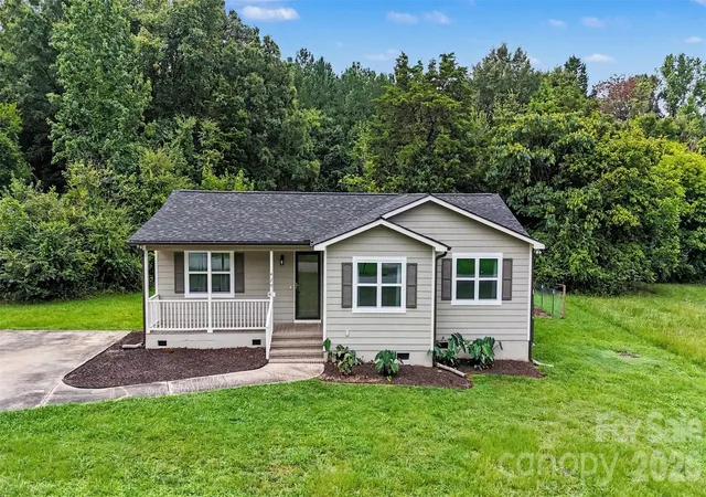 3rd image of 429 Castlewood Cir, Rock Hill, SC 29730 | MLS# 4411534