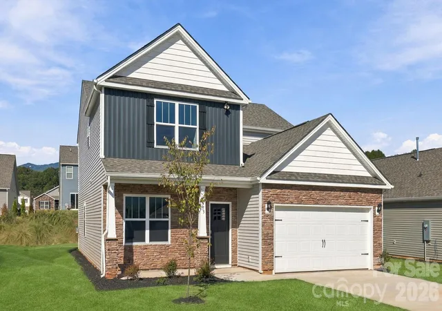 Photo 2 of Single family home for sale at 73 Ridgehaven Dr, Waynesville, NC 28786 | MLS# 4411544 | Listing updated on 2026-10-06