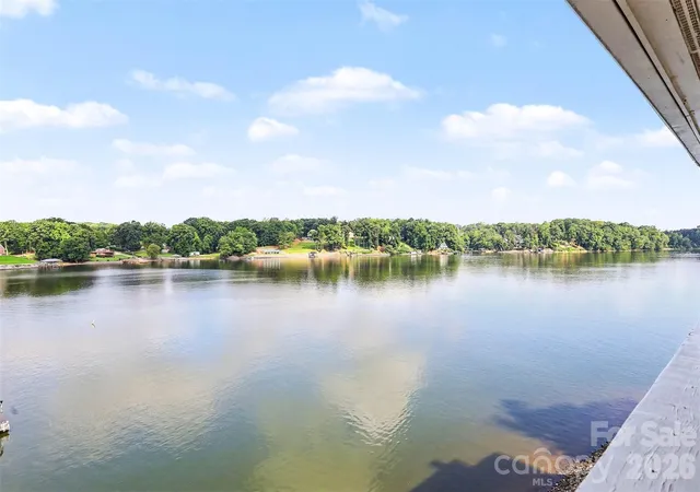 2nd image of 9817 Emerald Point Dr #Unit 10, Charlotte, NC 28278 | MLS# 4411548